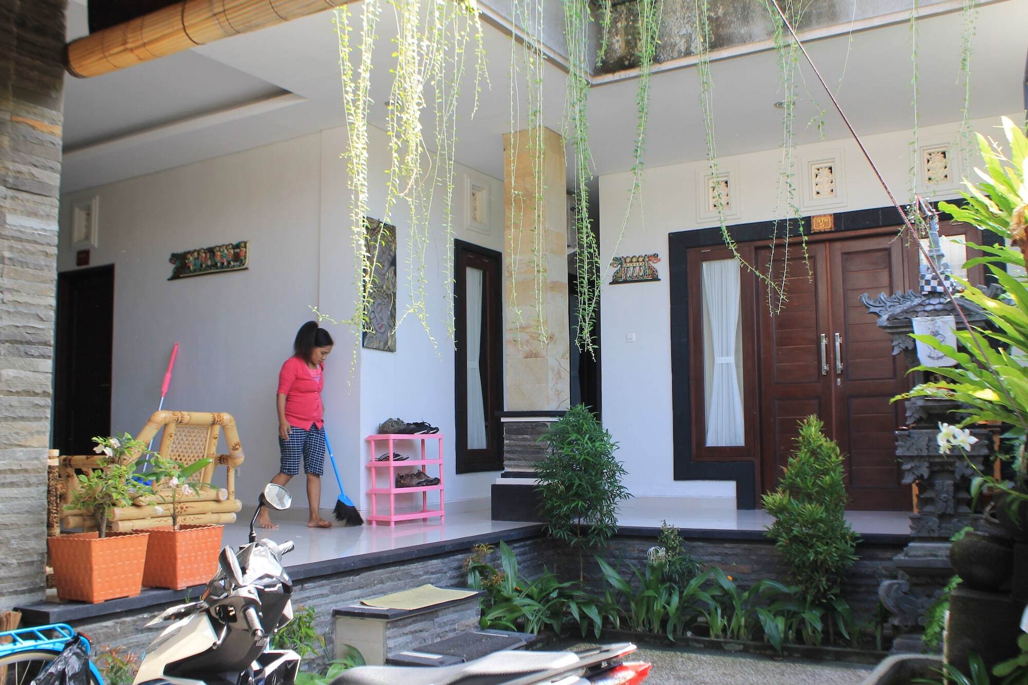 Suwardika Homestay & Dormitory Sanur Exteriör bild